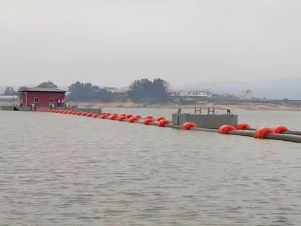 Multi-stage floating tube water intake pump ship
