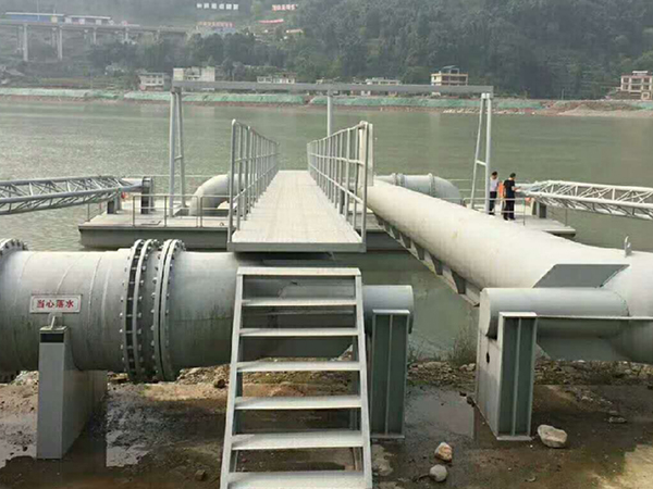 Horizontal rotary joint fixed arm type water intake pump ship